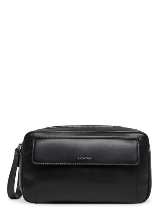 Calvin Klein pochette in ecopelle con zip nero
